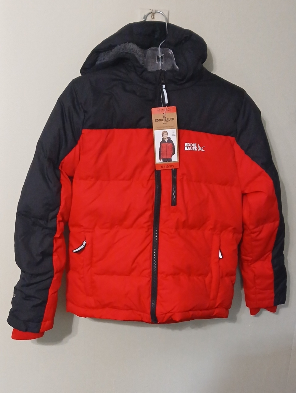 Eddie Bauer Red and Black Boys kids Puffer Jacket with Hood  MEDIUM 10/12 NWT